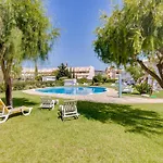 Jv Com 2 Quartos E Piscina, Vilamoura クアルテイラ