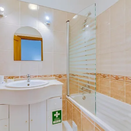 Apartment Jv Com 2 Quartos E Piscina, Vilamoura *